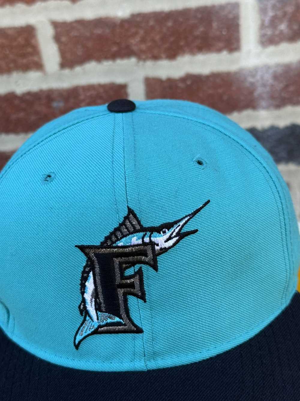 MLB Vintage 90’s New Era MLB Florida Marlins Plai… - image 3