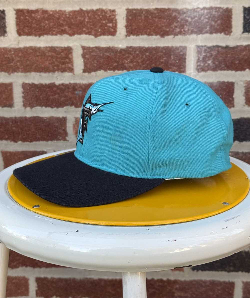 MLB Vintage 90’s New Era MLB Florida Marlins Plai… - image 5