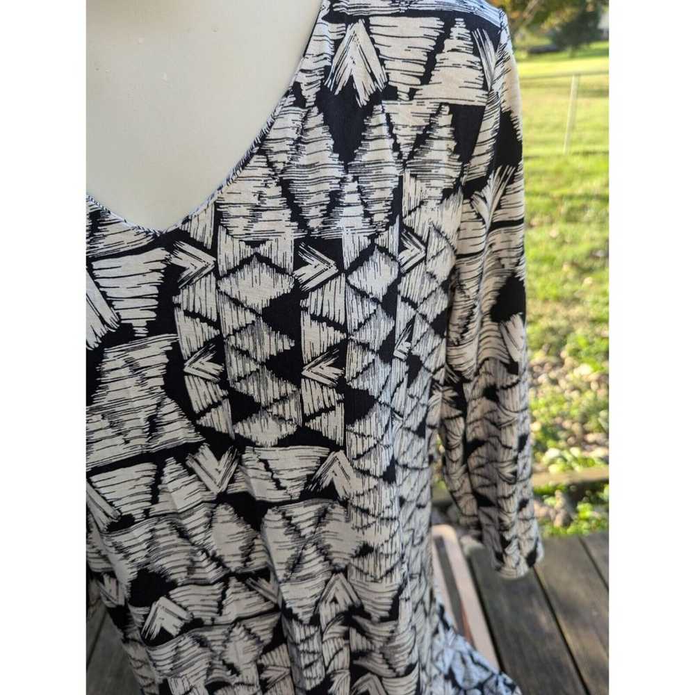 Chicos Cute Pattern Shift Dress Blk/Wht Rayon Ble… - image 2