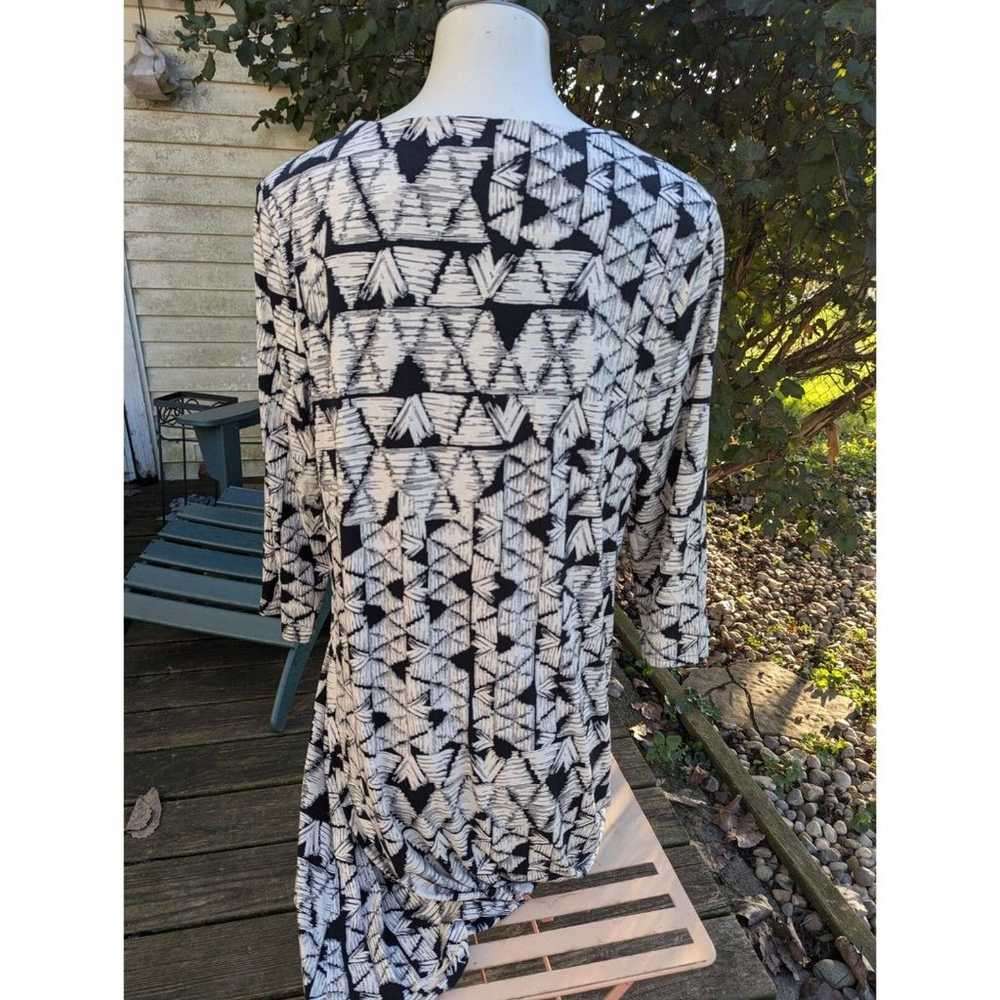 Chicos Cute Pattern Shift Dress Blk/Wht Rayon Ble… - image 5