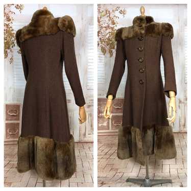 Exceptional Original 1930s Vintage Brown Fur Trimm