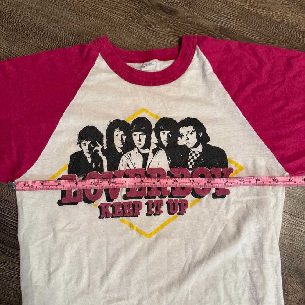 Vintage LOVERBOY KEEP IT UP T-shirt size M - image 6