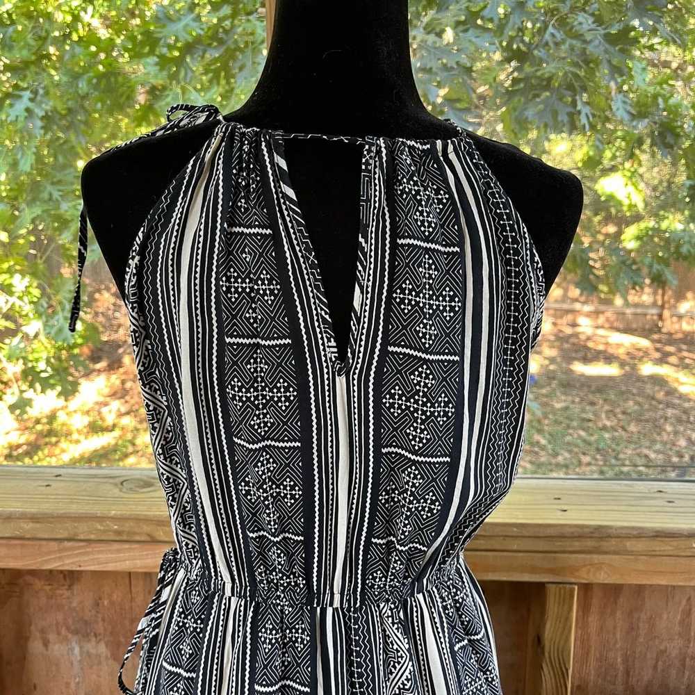 THML Black And White Printed Boho Maxi Dress Size… - image 6