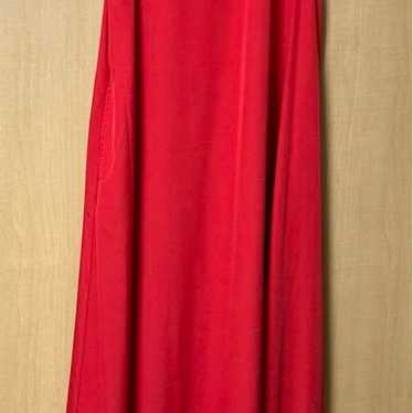 Red sleeveless long dress