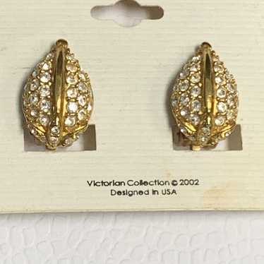 Vintage gold rhinestone designer runway clip on ea