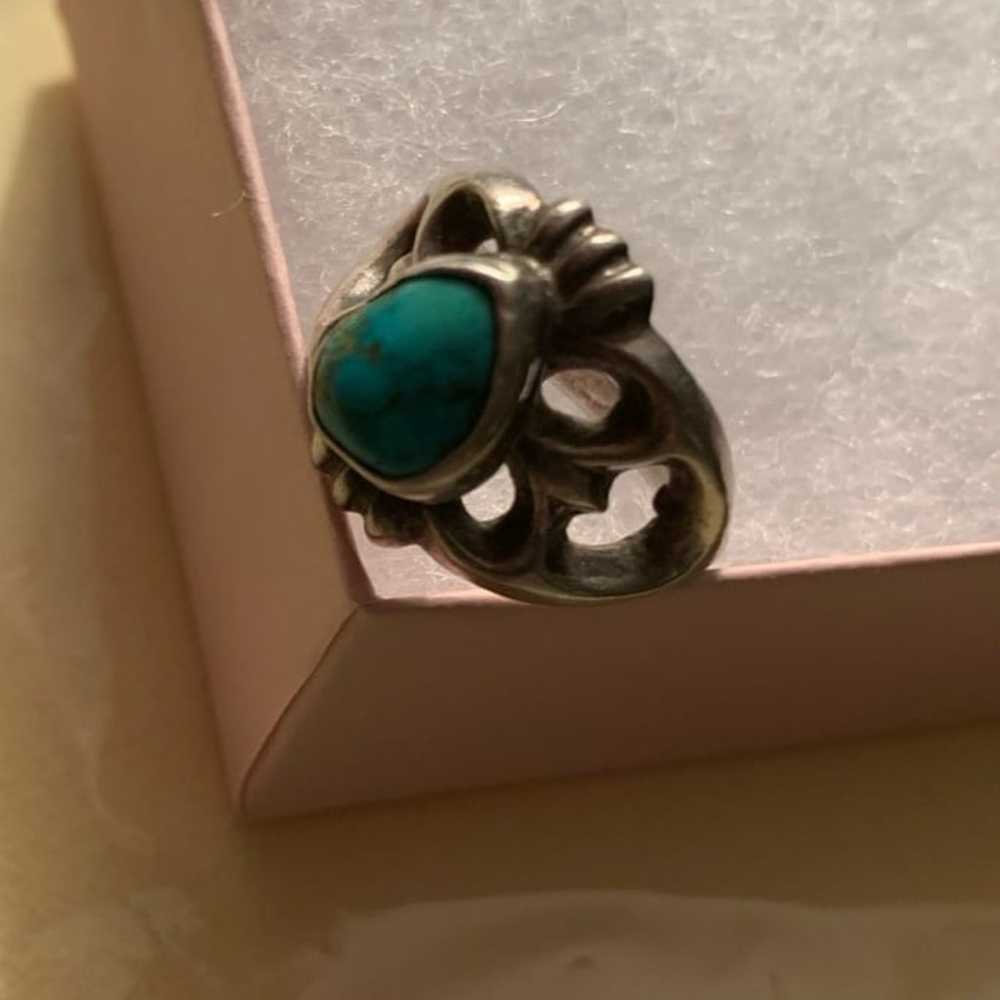 NATIVE/VINTAGE RING - A BEAUTIFUL Turquoise Caboc… - image 3