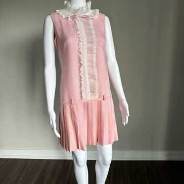 1960’s Pink Linen Drop Waist Lace Detail Mini Dre… - image 1