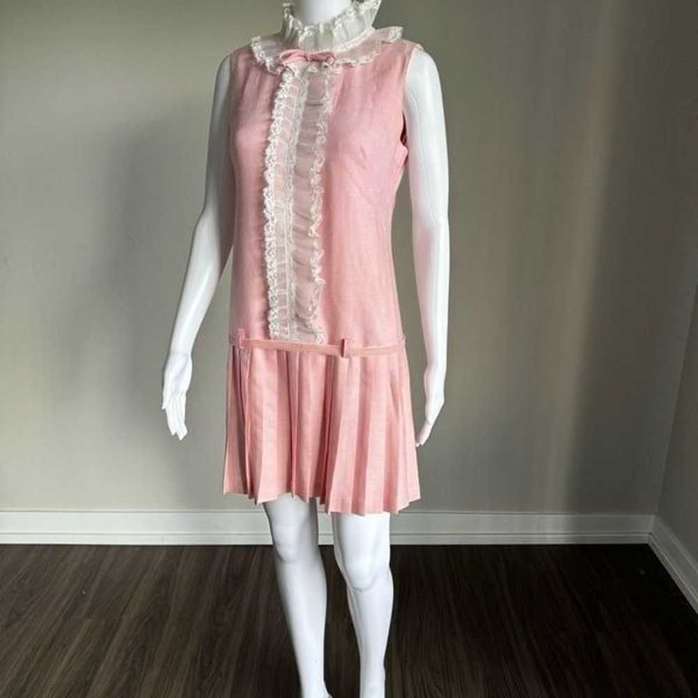 1960’s Pink Linen Drop Waist Lace Detail Mini Dre… - image 2