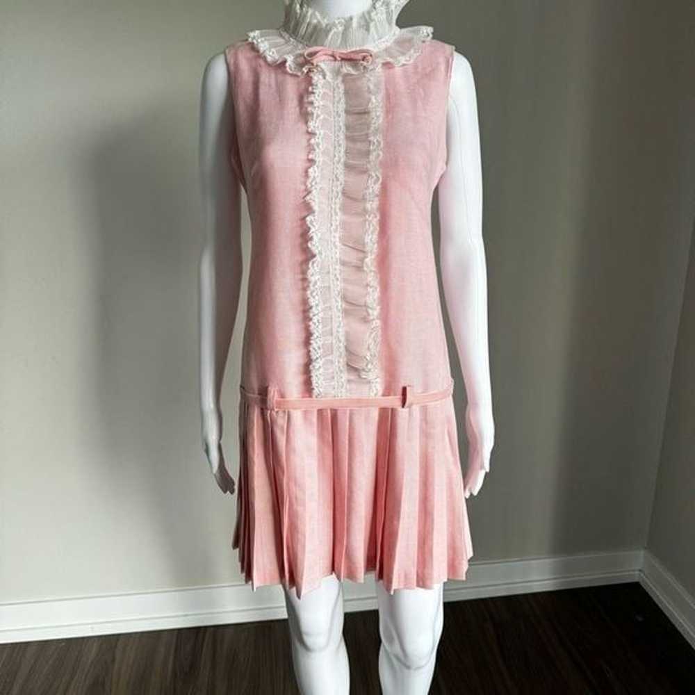 1960’s Pink Linen Drop Waist Lace Detail Mini Dre… - image 3