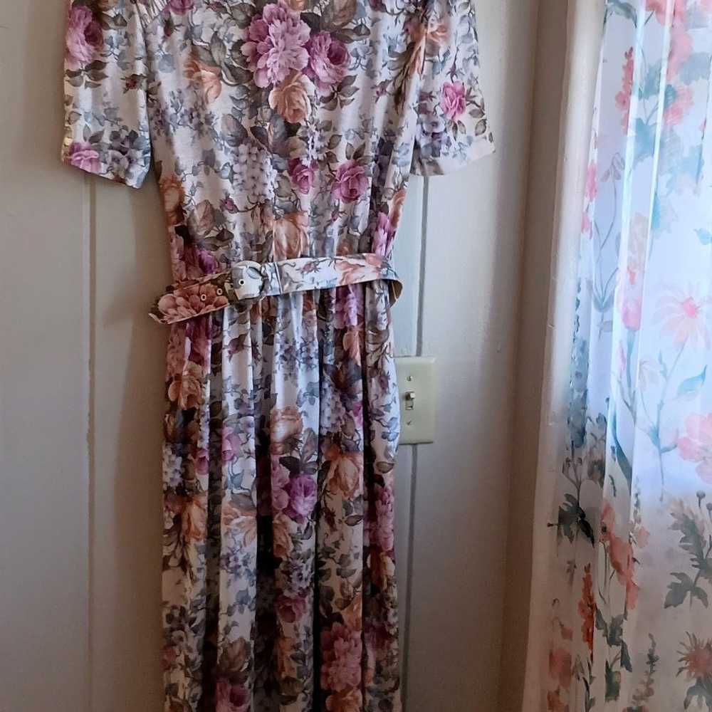 Vintage Floral Dress - image 1