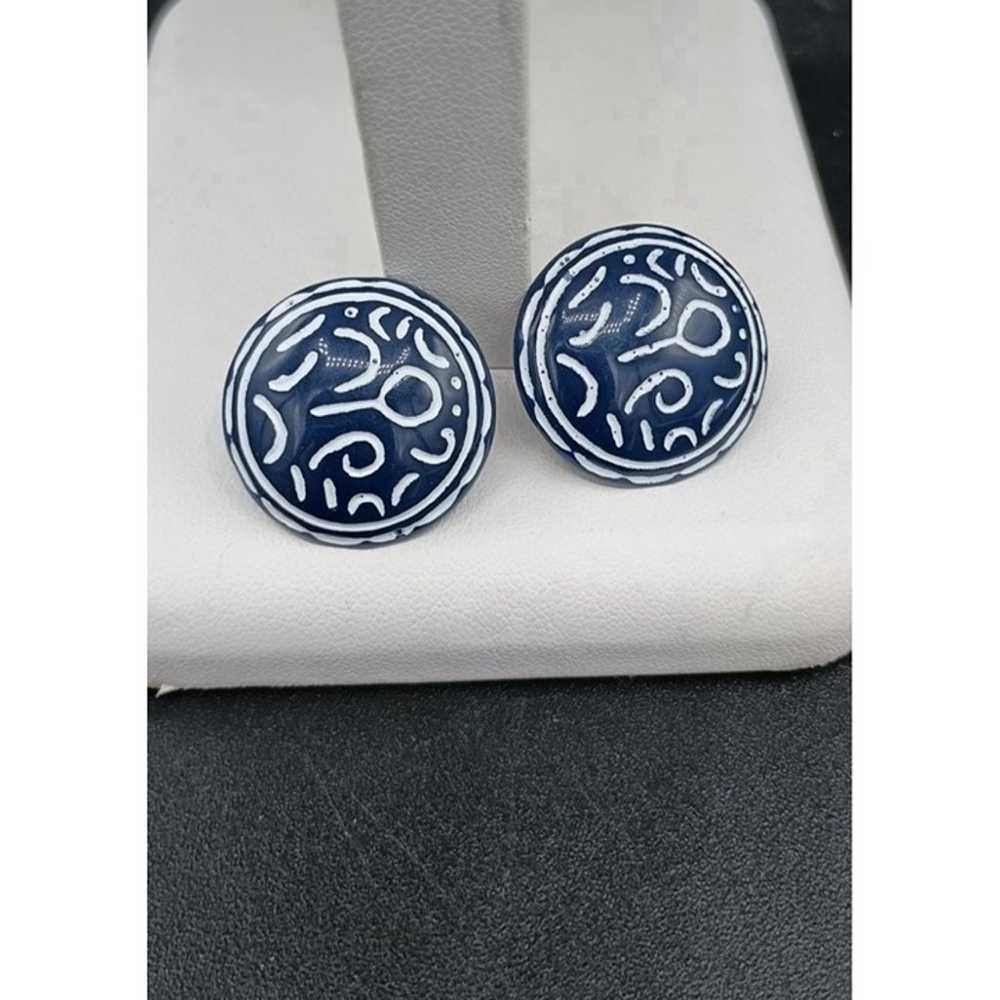 Vintage Abstract Navy & White Button Stud Earrings - image 1