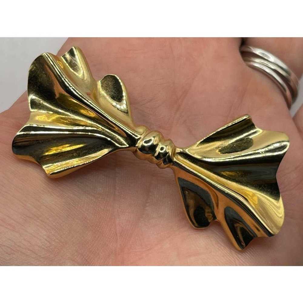 Vintage Accessocraft NYC Gold Tone Bow Brooch Pin - image 3