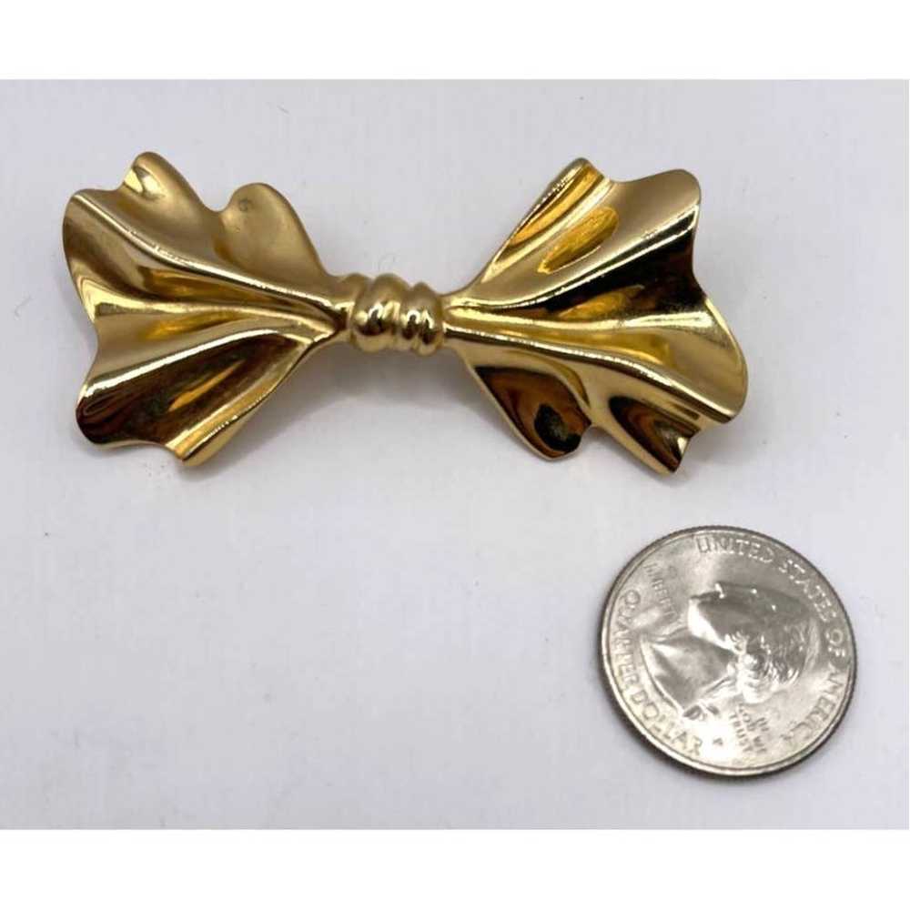 Vintage Accessocraft NYC Gold Tone Bow Brooch Pin - image 4