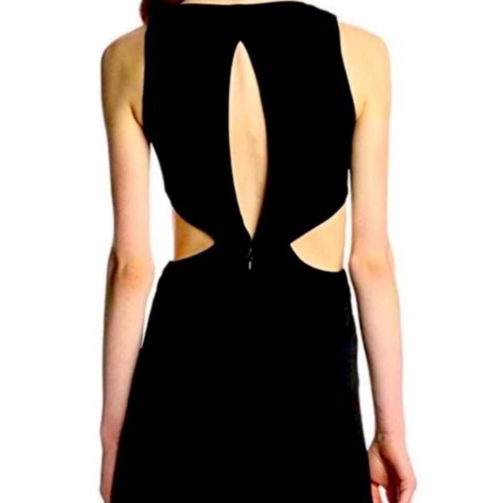 BCBGMAXARIA Black Valentina V-neck Cut-out Waist … - image 3