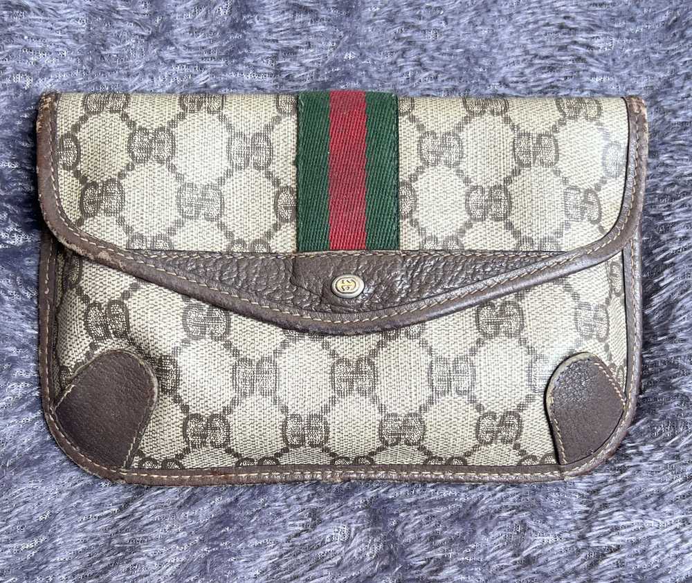 Gucci GG supreme clutch - image 1