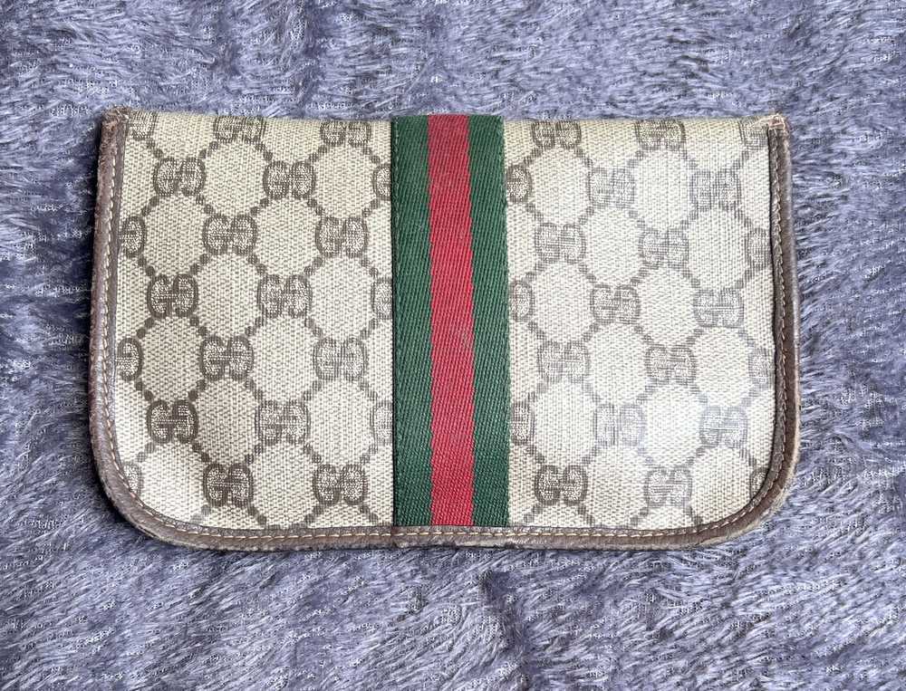 Gucci GG supreme clutch - image 2