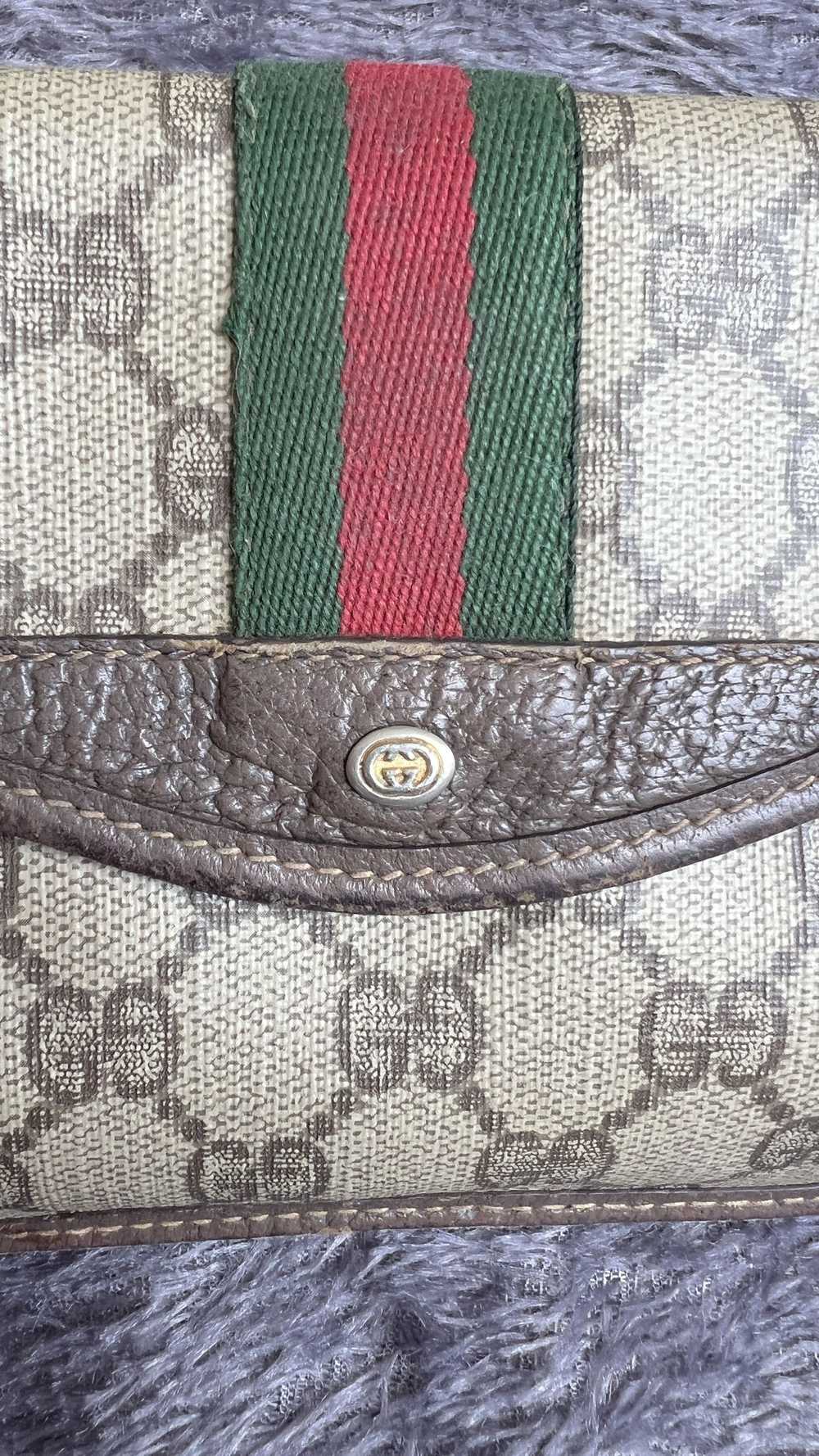 Gucci GG supreme clutch - image 5