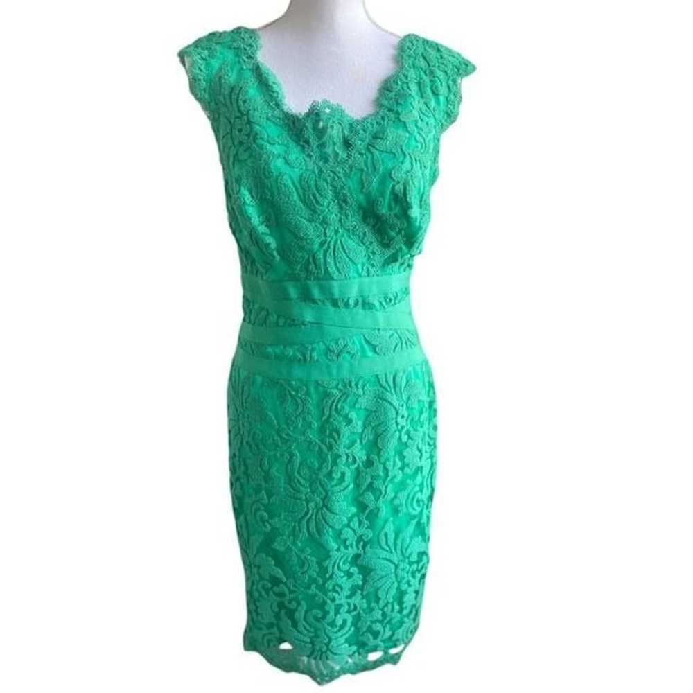 Tadashi Shoji Green V Neck Lace Cocktail Knee len… - image 2