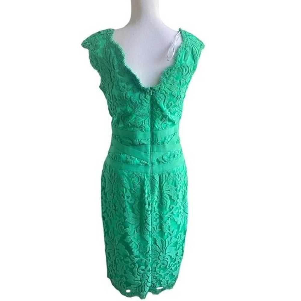 Tadashi Shoji Green V Neck Lace Cocktail Knee len… - image 4