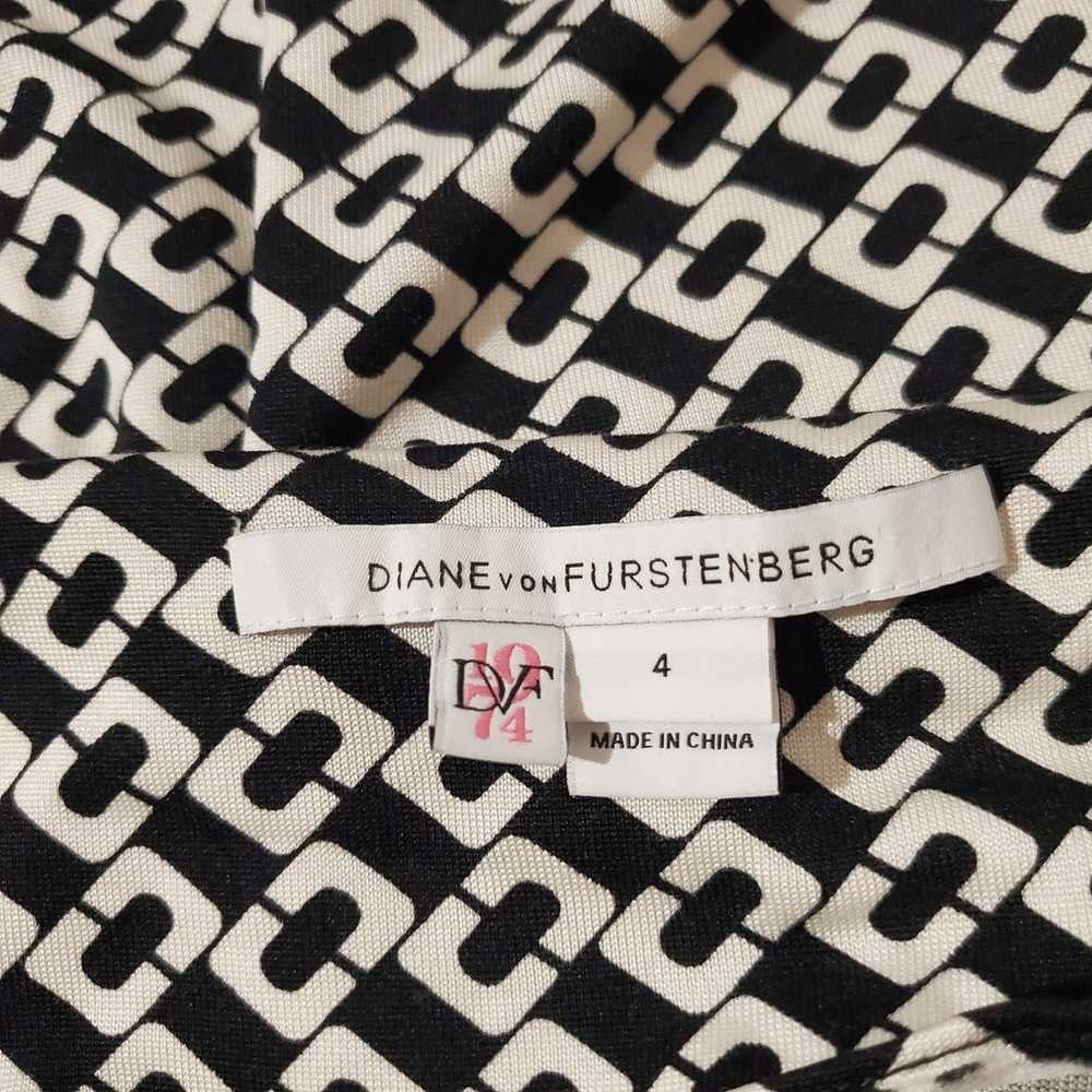 Diane von Furstenberg Reina Silk Chain Link Black… - image 10