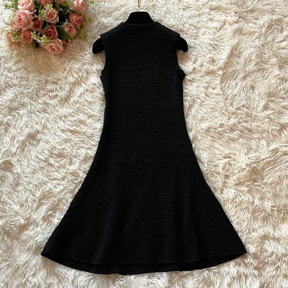 ISSA Thick Fabric Black Sleeveless Dress - image 5