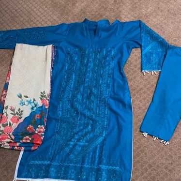 Khaadi 3 pc suit - image 1