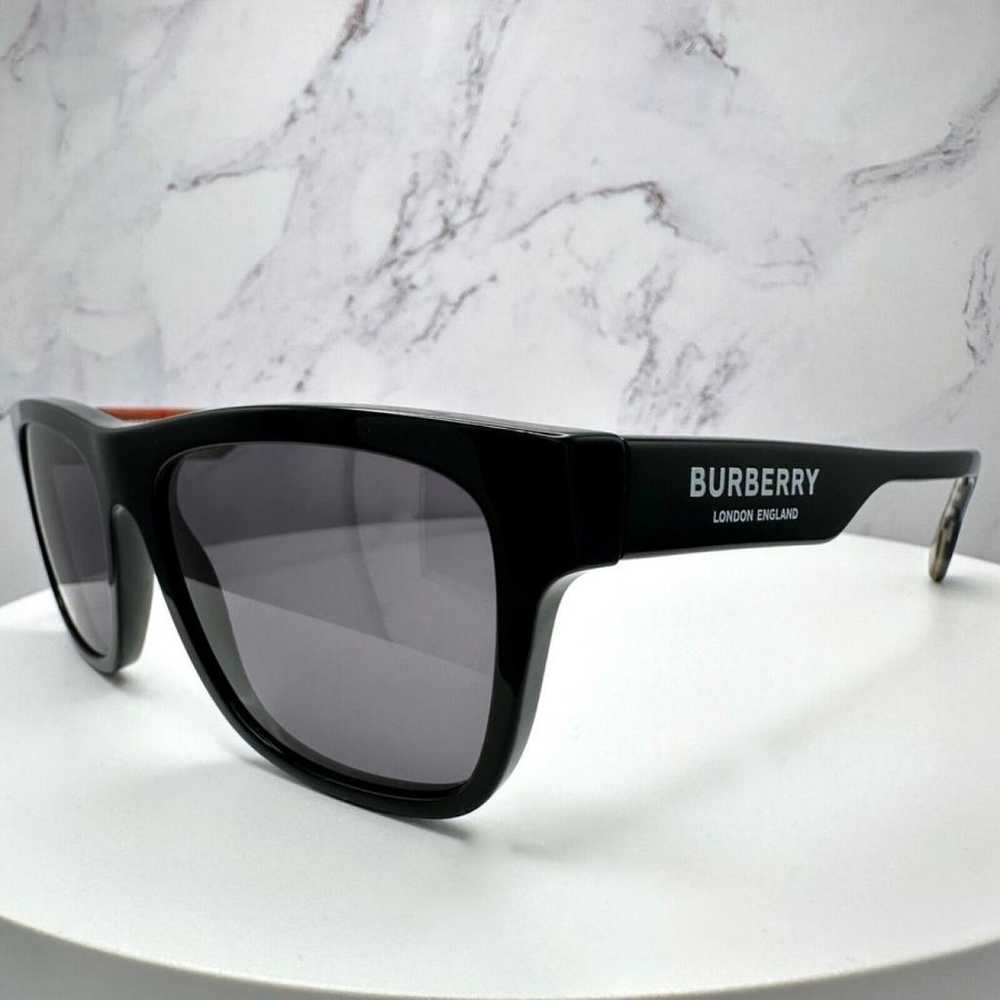 Burberry Sunglasses - image 12