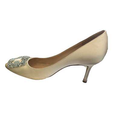 Manolo Blahnik Hangisi cloth heels