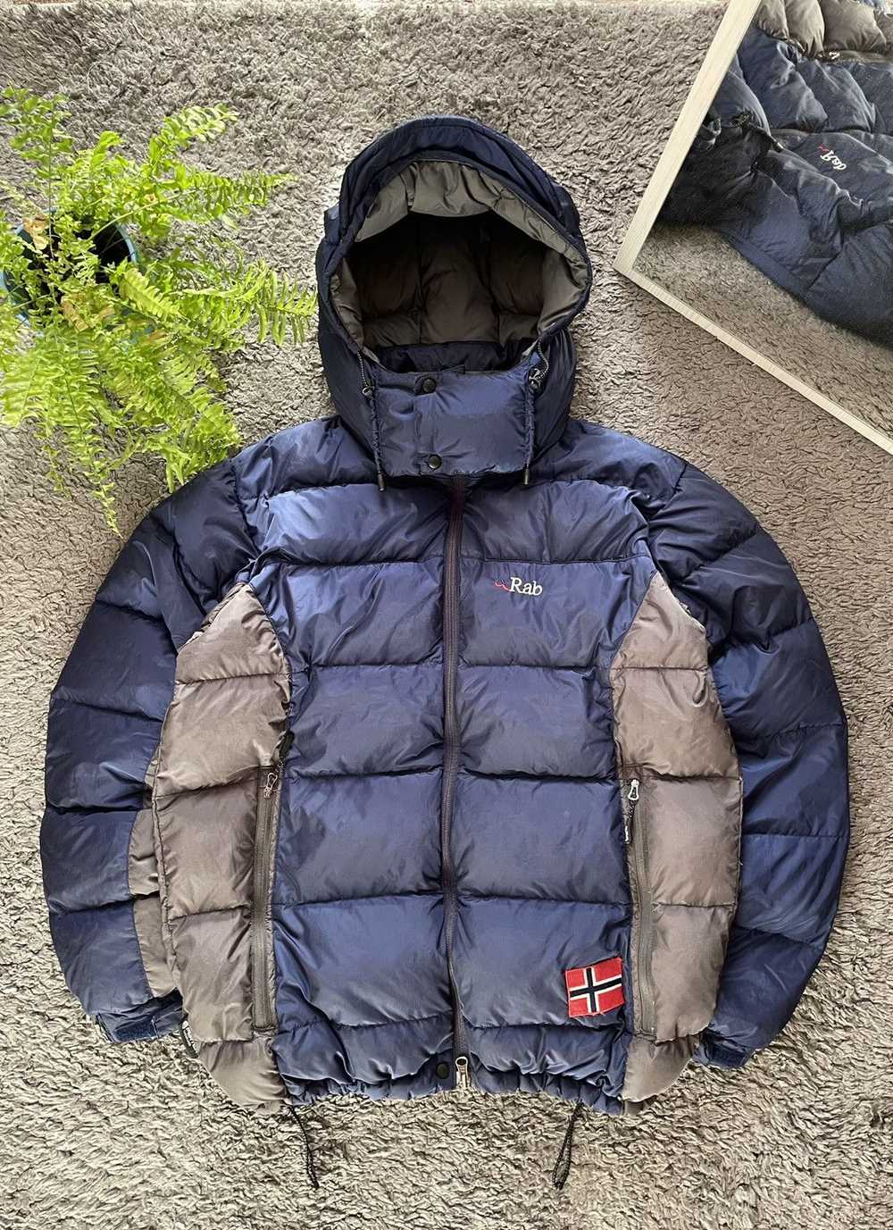 Outdoor Life × Rab × Vintage 90s Rab Puffer Light… - image 3