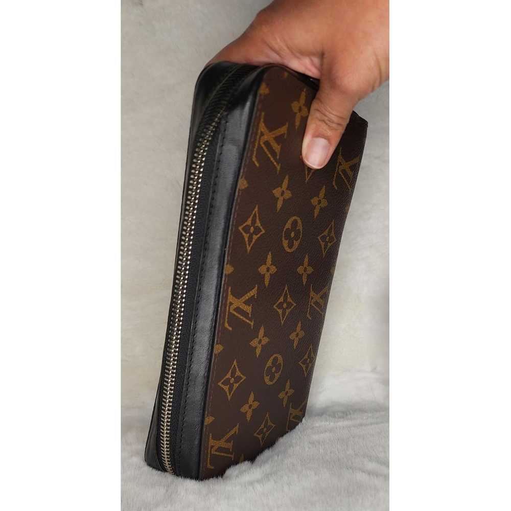 Louis Vuitton Leather small bag - image 10