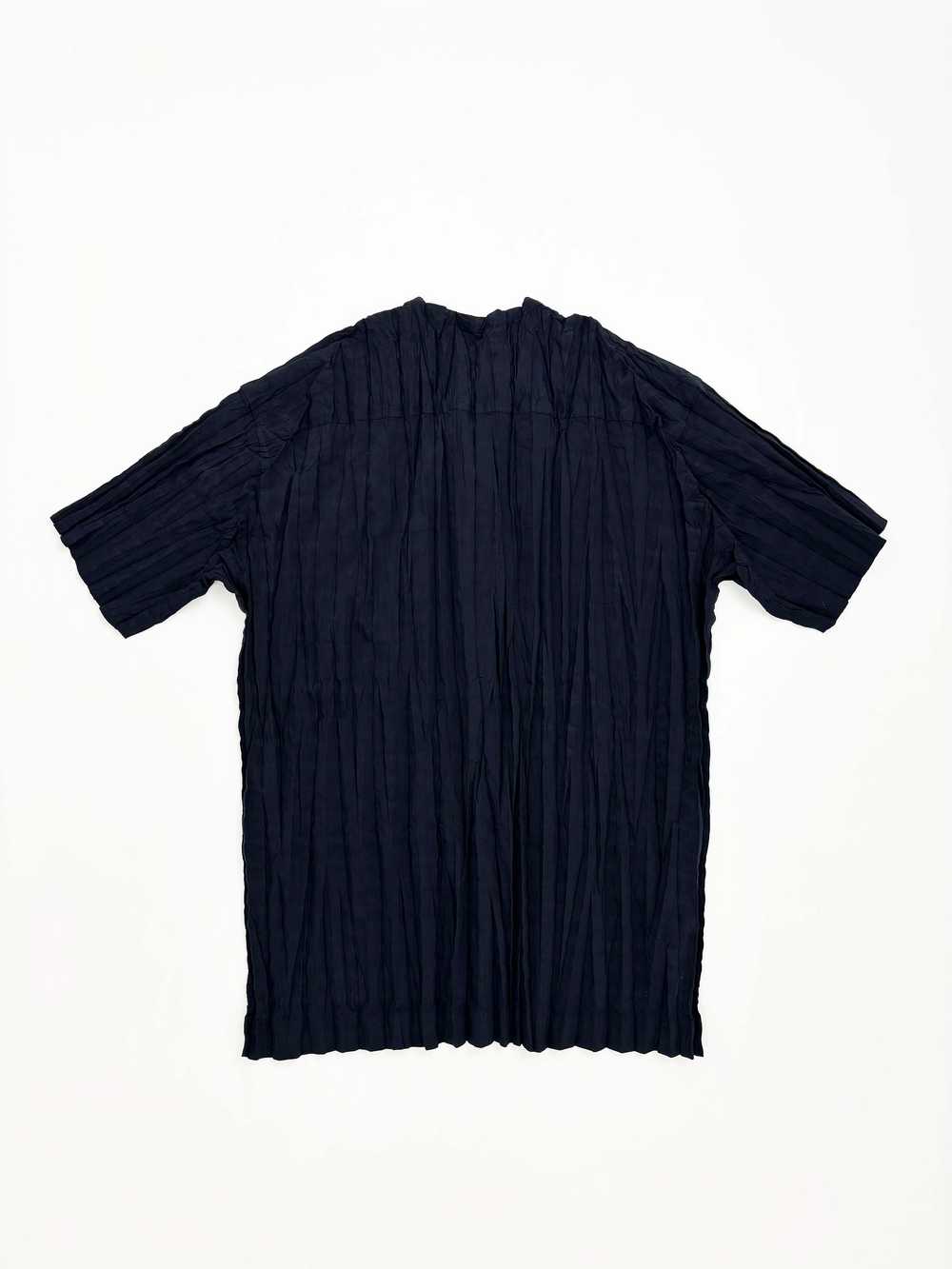 Issey Miyake Men pleated short sleeve shirt - image 2