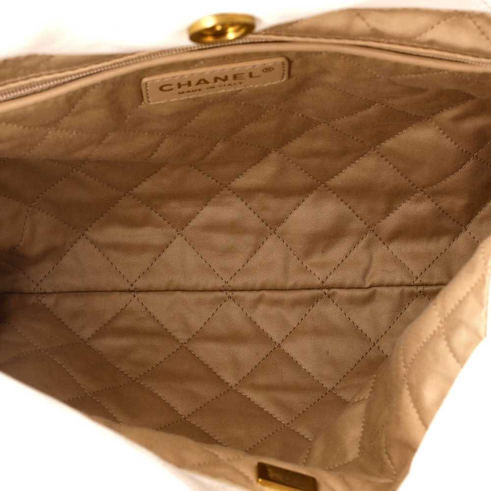 CHANEL 22 Chain Hobo Quilted Calfskin Small - image 6