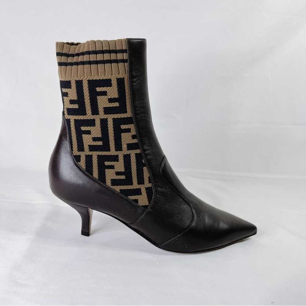 Fendi Leather ankle boots - image 3