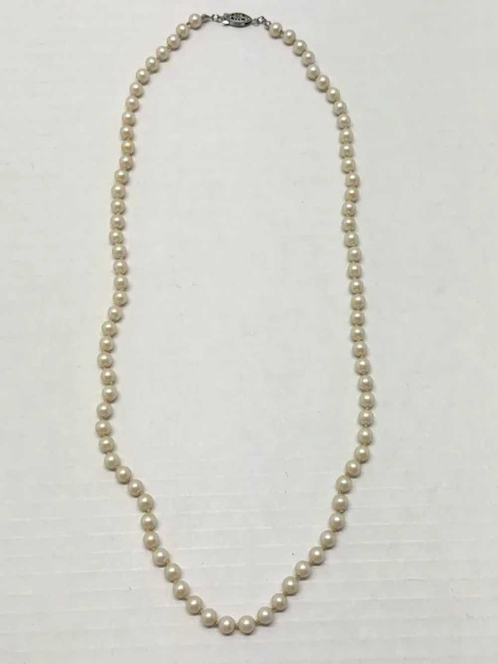 Vintage faux pearl bead necklace - image 5