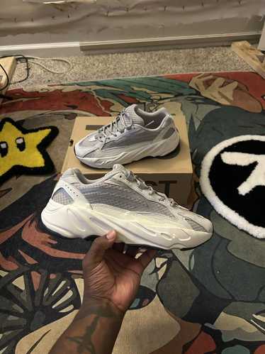 Adidas × Yeezy Season Static Yeezy Boost 700 V2