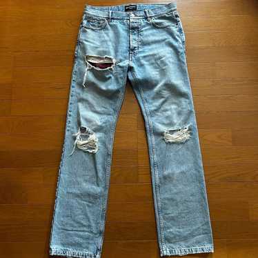 Balenciaga destroyed jeans - Gem Balenciaga destroyed jeans - Gem