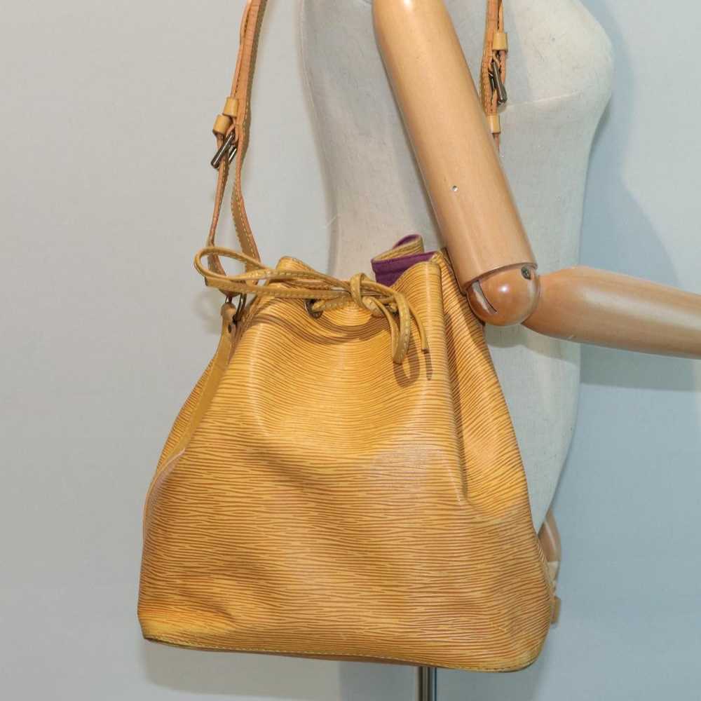 Louis Vuitton Noé Yellow Leather Shoulder Bag (Pr… - image 7