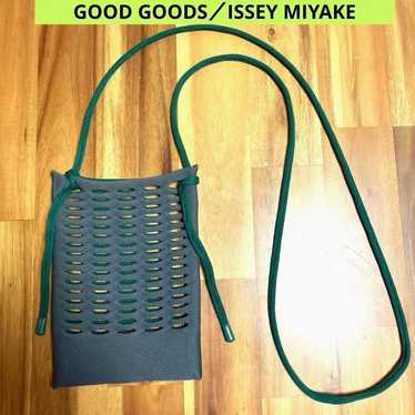 Good Goods Sacoche Bag Issey Miyake - image 1