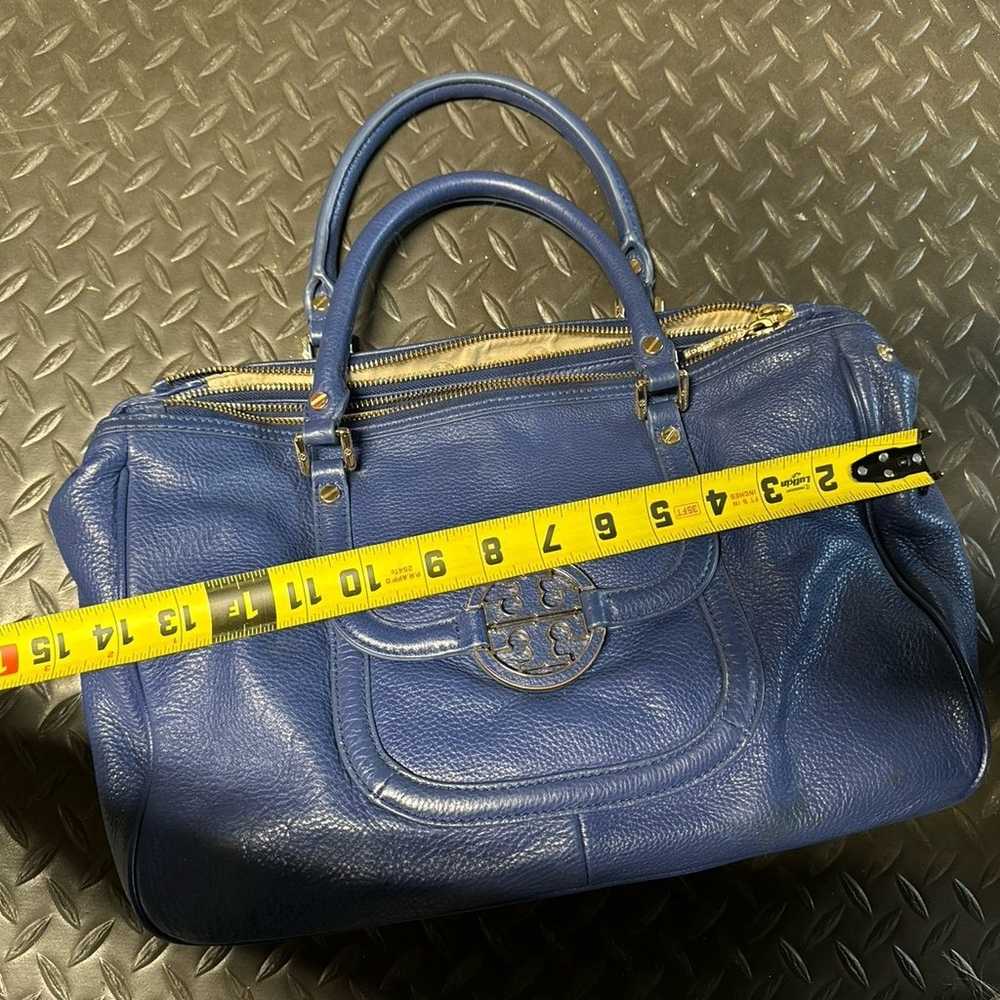 Tory Burch Amanda Large Navy Pebbled Leather Hand… - image 6