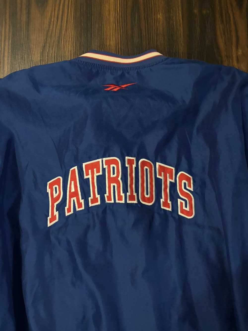 Reebok × Vintage Vintage Reebok x Patriots button… - image 6