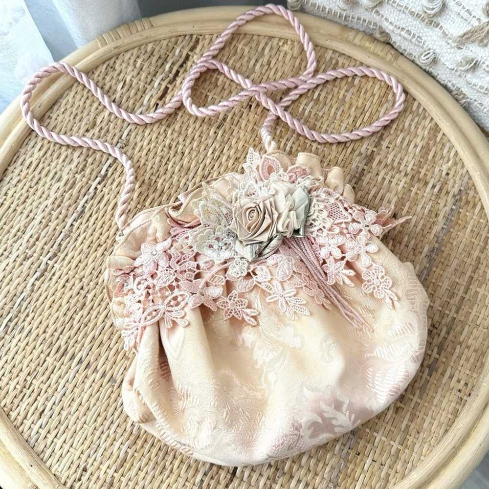 Vintage Peach Pink Floral Embroidered Lace Clasp … - image 1