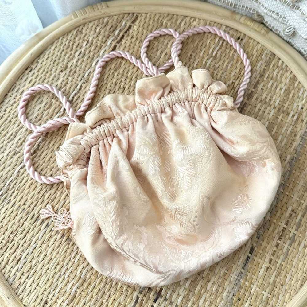 Vintage Peach Pink Floral Embroidered Lace Clasp … - image 4