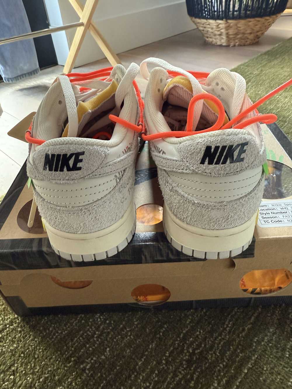 Nike × Off-White Off White x Nike Dunk Low, Lot 1… - image 7