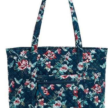 Vera Bradley tote bag