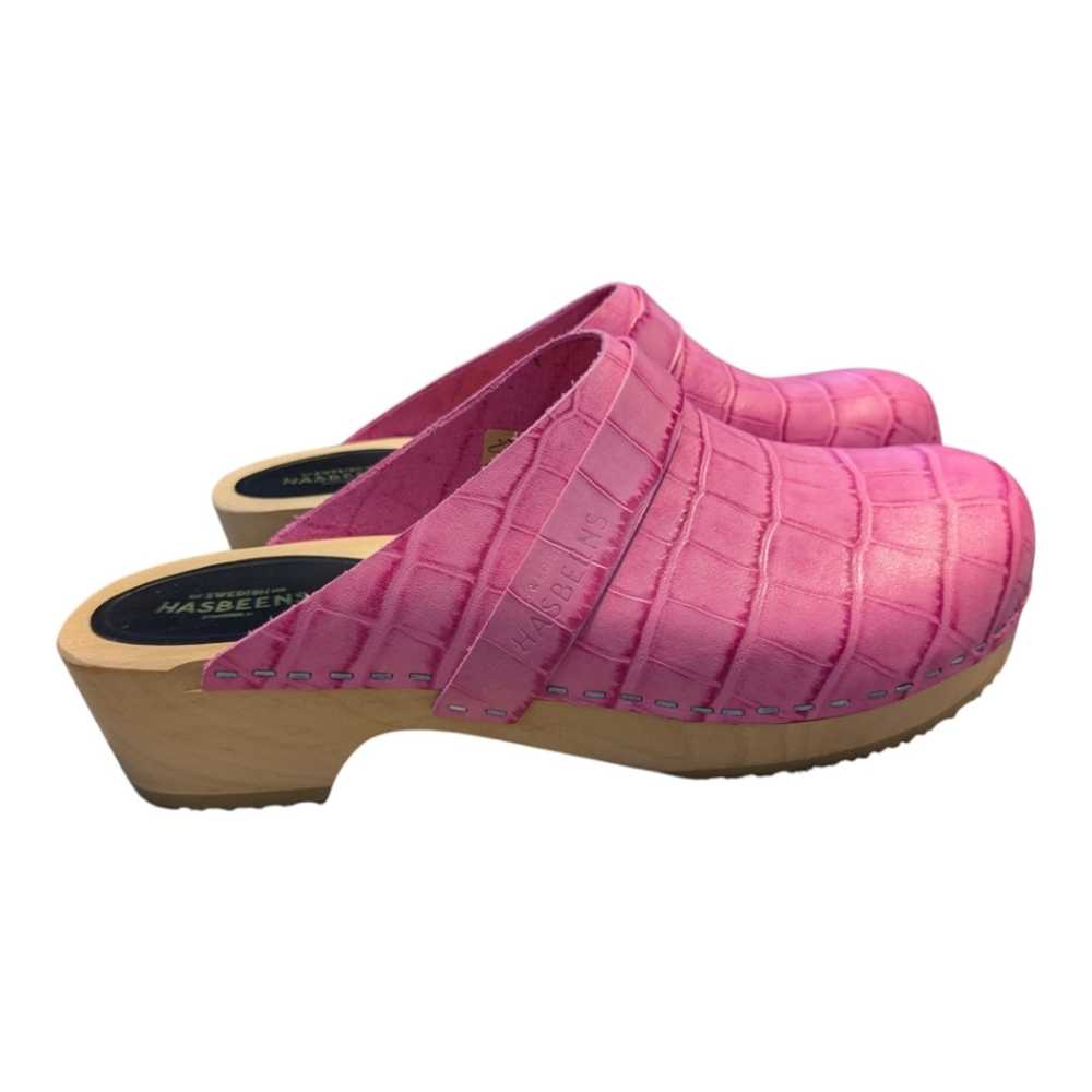 Hasbeens Swedish Husband Pink Crocodile Skin Leat… - image 3