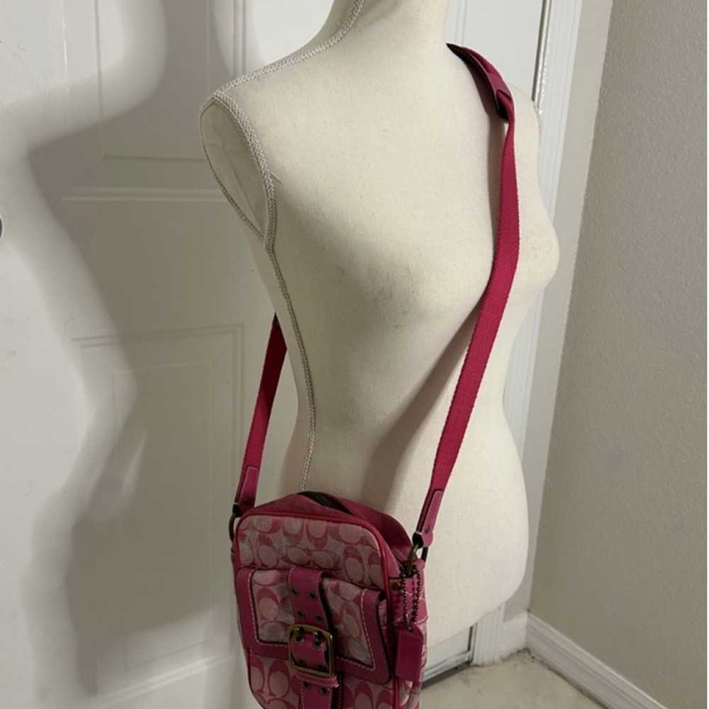 Authentic Vintage Coach Punk/Fuschia Crossbody ba… - image 4