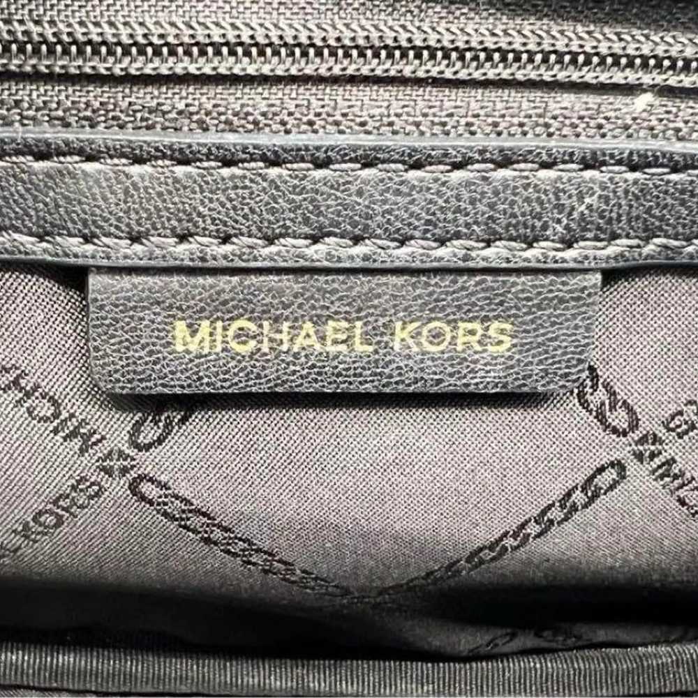 MICHAEL KORS JET SET CHARM Camera Bag Medium - image 12