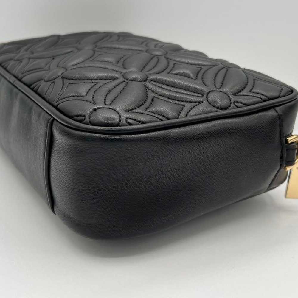 MICHAEL KORS JET SET CHARM Camera Bag Medium - image 7