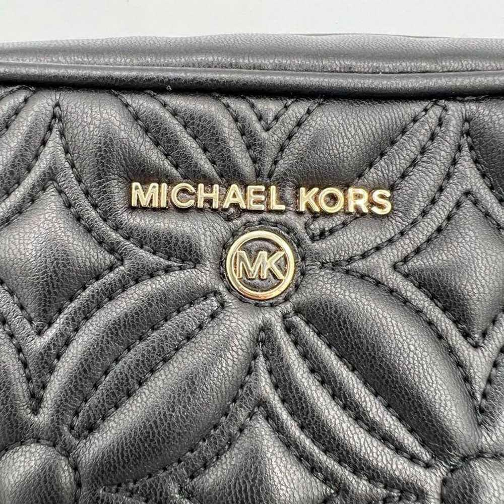 MICHAEL KORS JET SET CHARM Camera Bag Medium - image 9