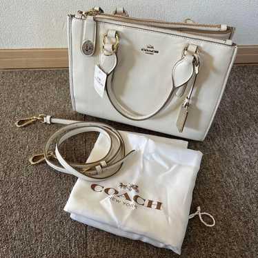 COACH White Leather Handbag - image 1